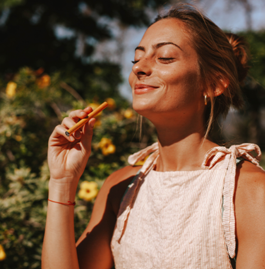 Essential Oil Vapes vs. Traditional Aromatherapy: Which Is Right for You?